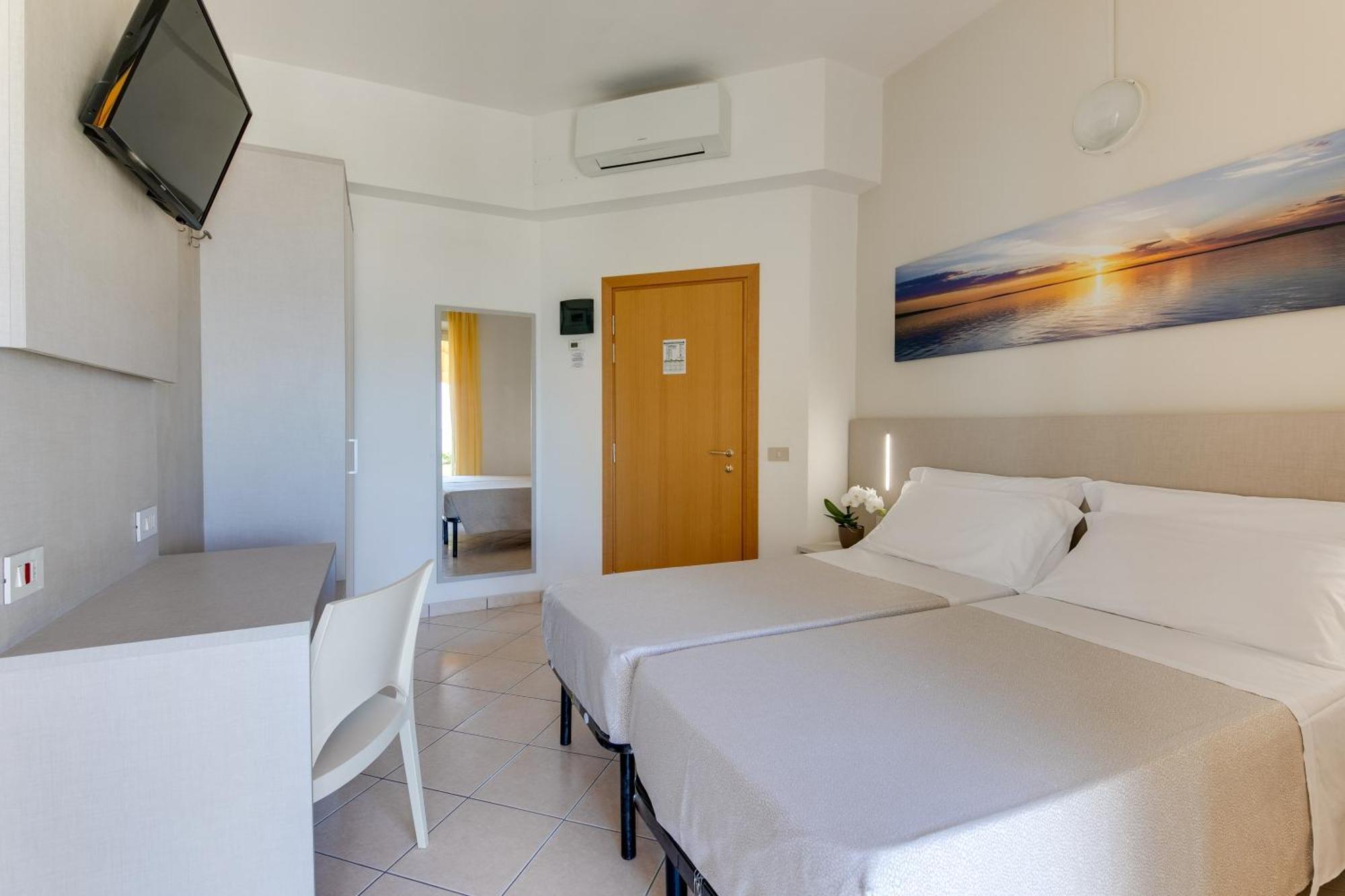 Savoia Hotel Misano Adriatico Exterior foto